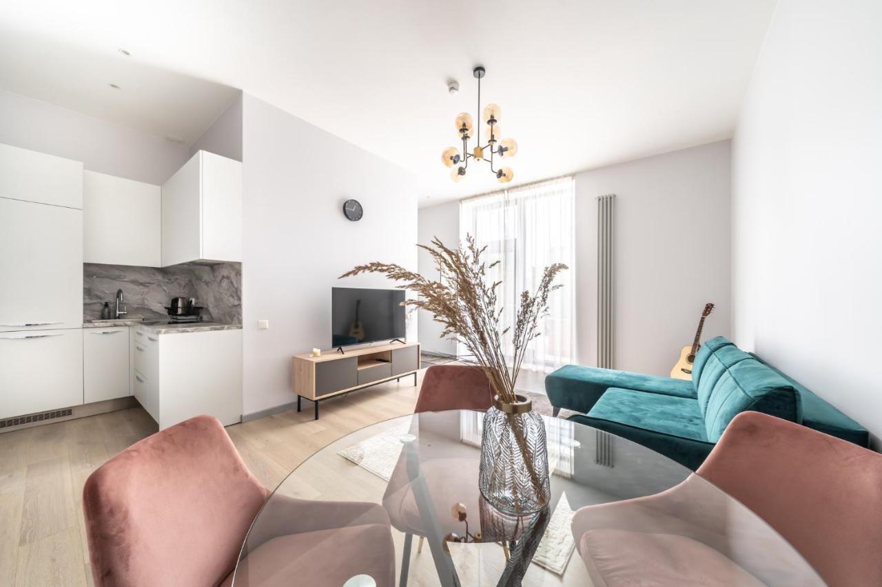New Comfortable 2 Bedroom Cottage W/Big Terrace Jurmala Exterior photo