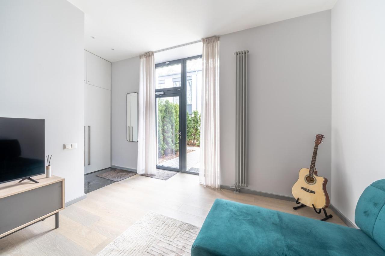 New Comfortable 2 Bedroom Cottage W/Big Terrace Jurmala Room photo
